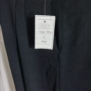 St.John size 6 long pants. New condition